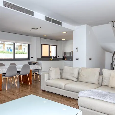 Duplex En El Centro De Calella Apartmán *